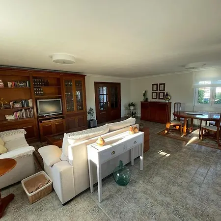 Dom wakacyjny La Buganvilla Gijón